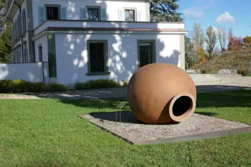 A qvevri displayed in Geneva.